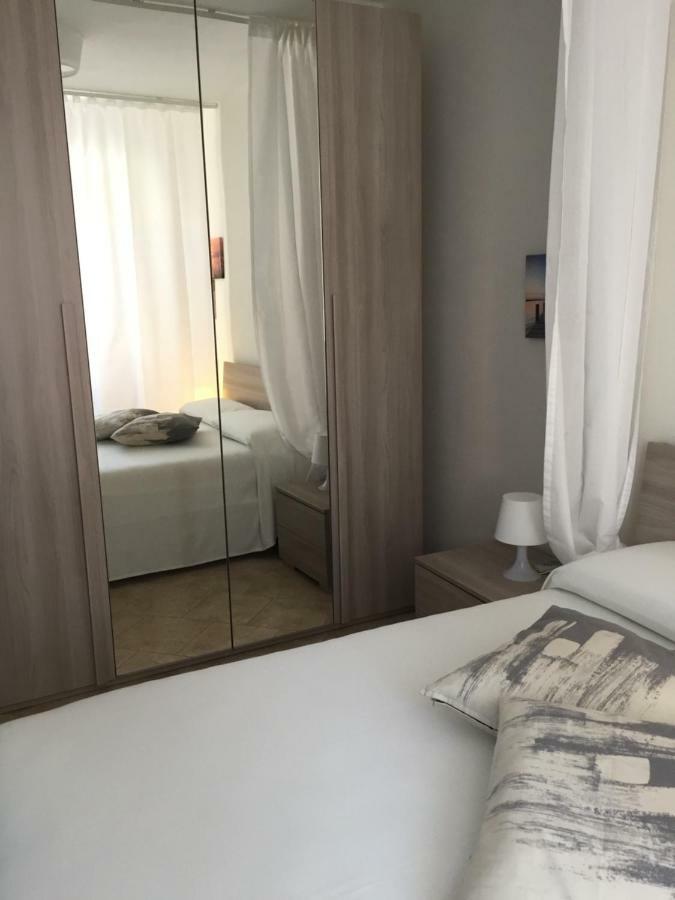 Renabianca House Apartment ซานตา เตเรซา กัลลูรา ภายนอก รูปภาพ